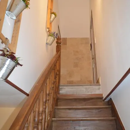 Guest house Les Mansardes D'hotes Sarlat-la-Caneda